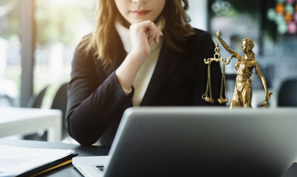 La déontologie en avocature : un guide complet sur les règles et les principes qui régissent la profession d’avocat